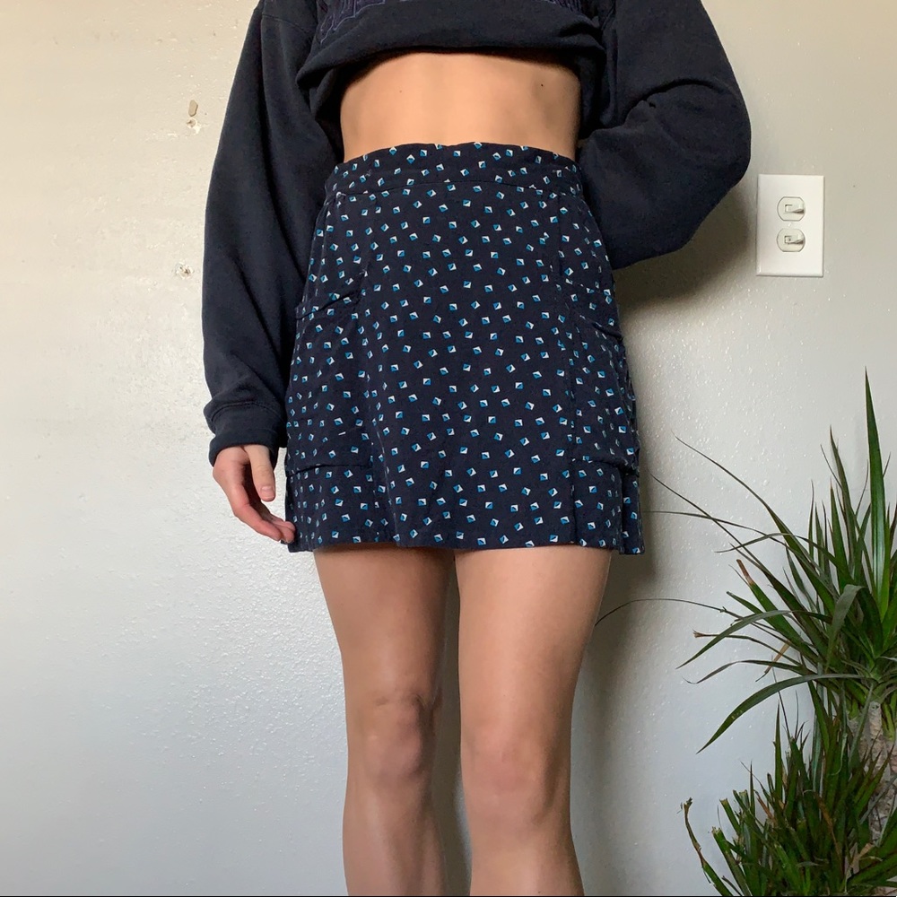 Mini skirt with pockets